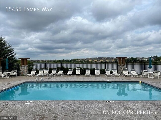 Building Photo - 15456 Eames Wy