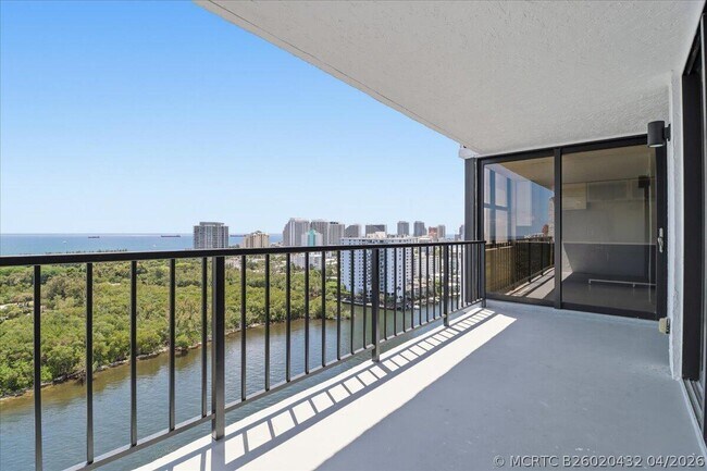 Building Photo - 936 Intracoastal Dr