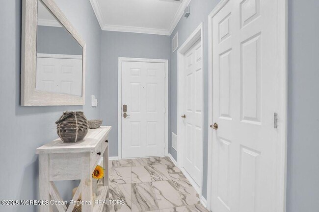 Building Photo - 410 St Andrews Pl