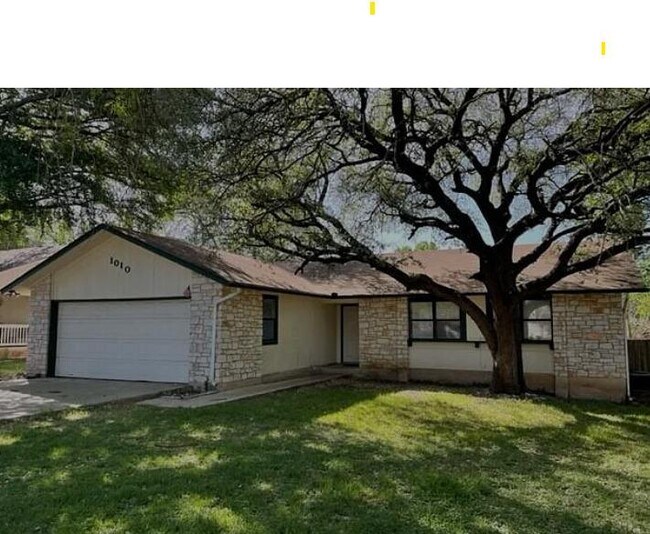 Primary Photo - 1010 Tiffany Ln