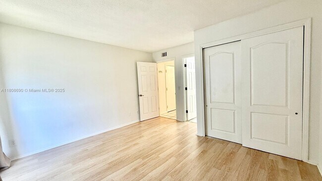 Building Photo - 278 Cypress Point Dr