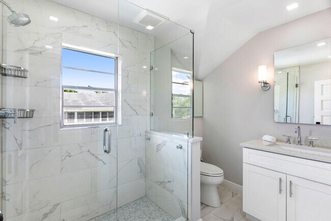 Building Photo - 141 Australian Ave