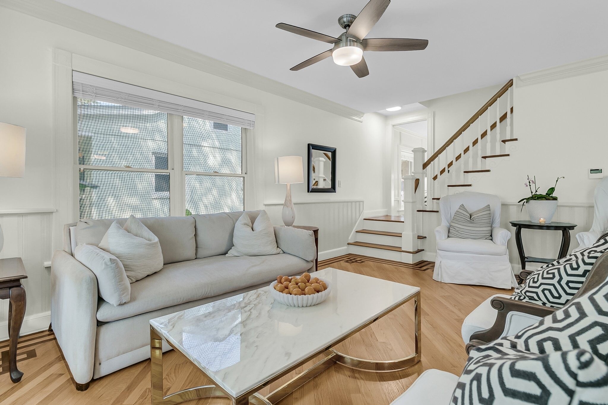 Main Living Room w/ Sofa Bed - 2142 Golfview Dr
