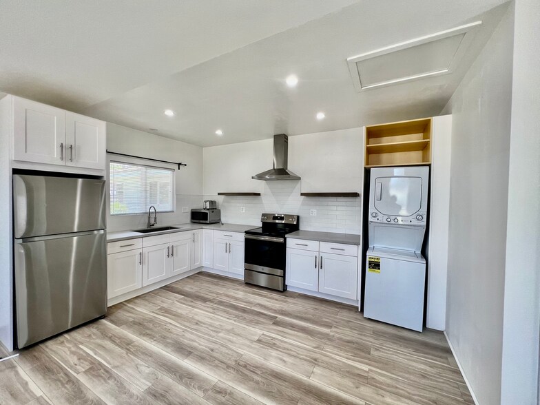 Building Photo - 7272 Cirrus Way