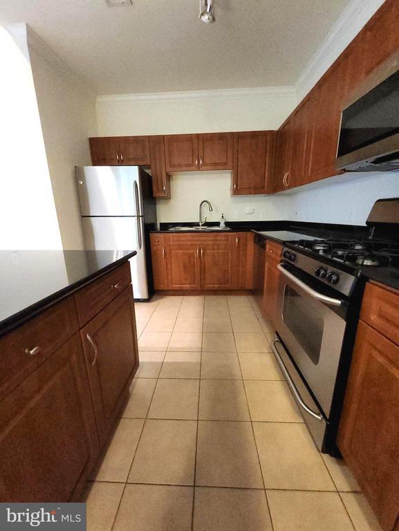 Building Photo - 12957 Centre Park Cir