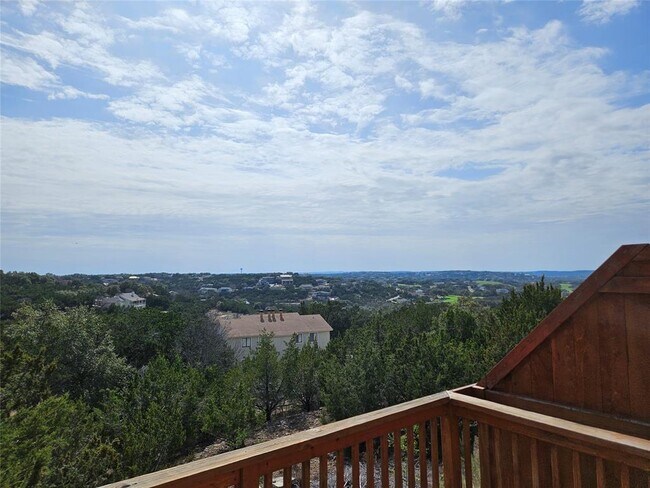 Building Photo - 5911 Lago Vista Way