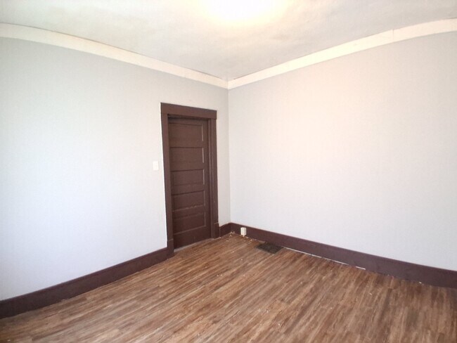 Building Photo - 1218 Chandler St