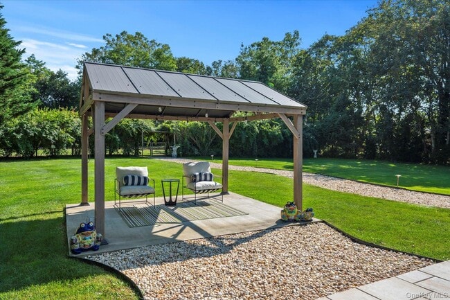 Building Photo - 525 S Harbor Rd