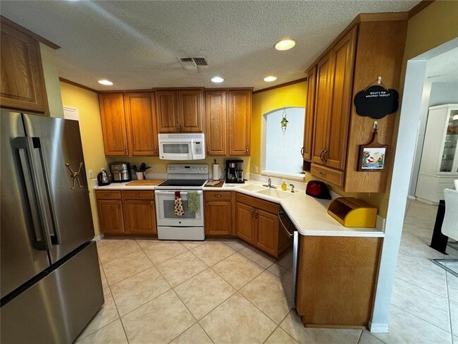 Building Photo - 1524 Martinez Dr