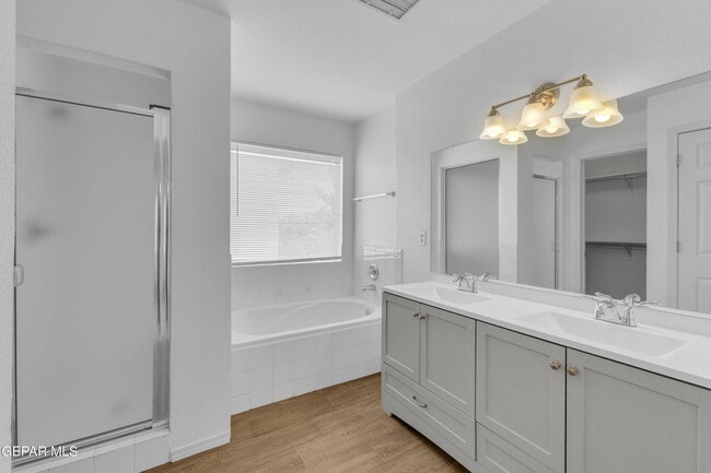 Building Photo - 6096 Pecan Park Pl