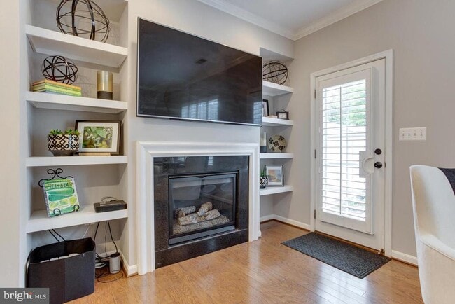 Building Photo - 19 Boucher Pl