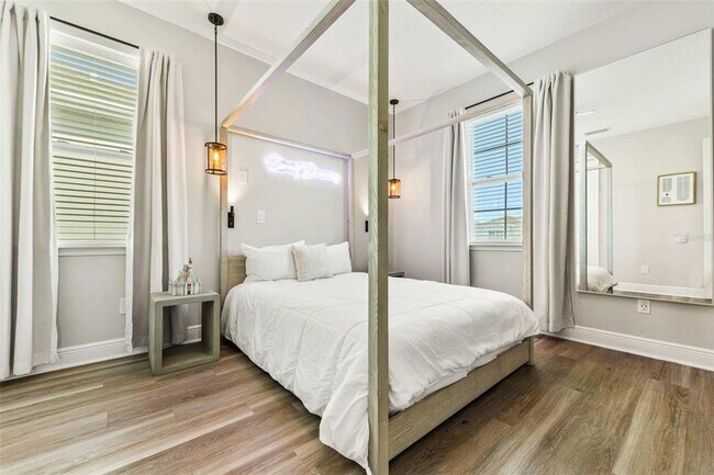 Building Photo - 389 Southfield St