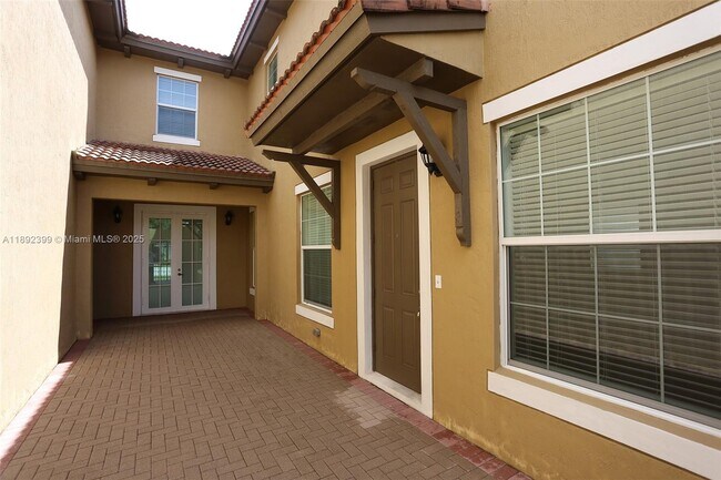 Building Photo - 1423 SW 147th Ave