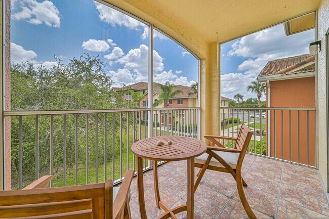 Building Photo - ** Tuscany Gardens ~ Fully Furnished 2 BED Condo in Fort Myers **