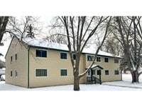 Building Photo - 930 6th St NE