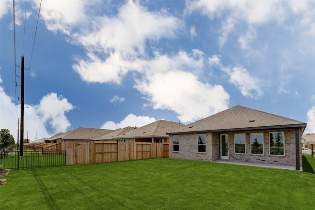 Building Photo - 31715 Wild Mdw Dr