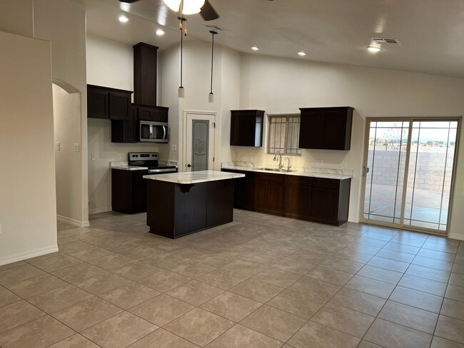 Building Photo - Newer - 3 Bedroom - 2 Car Garage Home with Fenced Back Yard and Gates