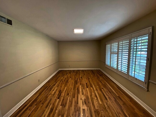 Building Photo - 7446 S Hudson Way