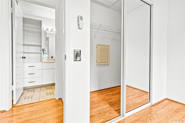 Building Photo - 91-1037 Laulauna Street Unit 6