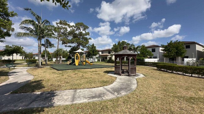 Building Photo - 4230 Napoli Lake Dr