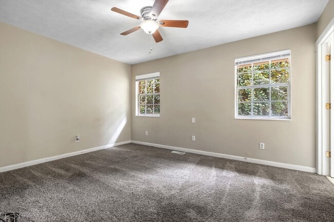 Building Photo - 2507 Waldemar Ln