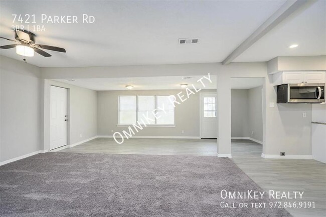 Building Photo - 7421 Parker Rd