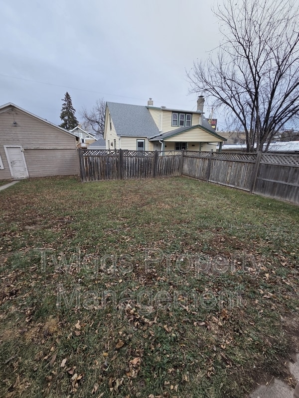 Building Photo - 814 St Cloud St