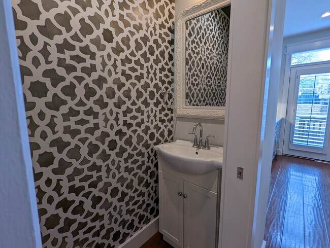 Building Photo - 228 F St NE