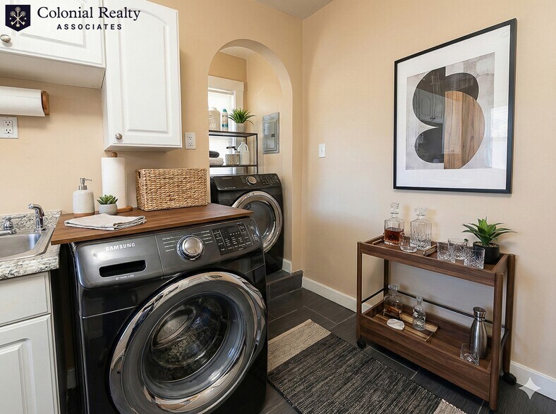 Building Photo - 41 Gordon St