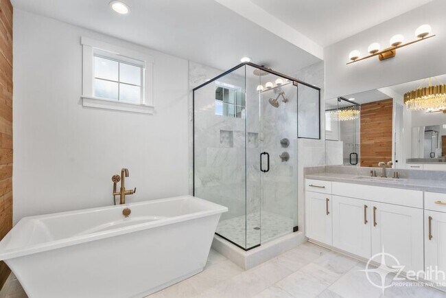 Building Photo - 990 W Magnolia Loop