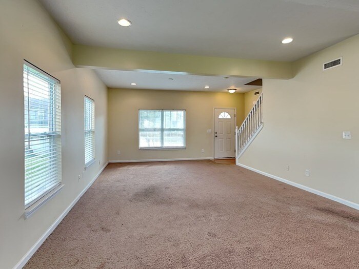 Building Photo - 10414 Bellchime Ct