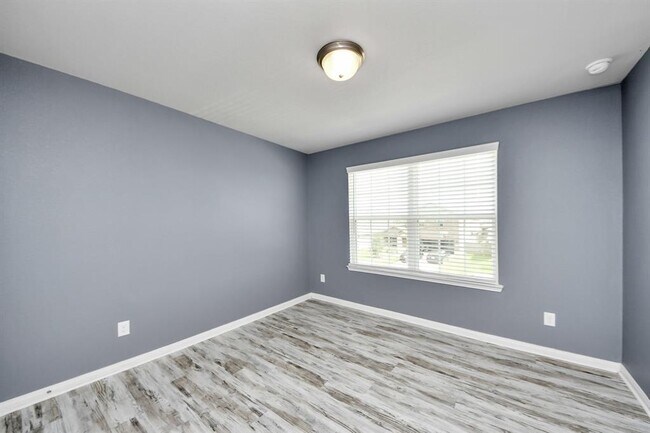 Building Photo - 931 Barstow Dr