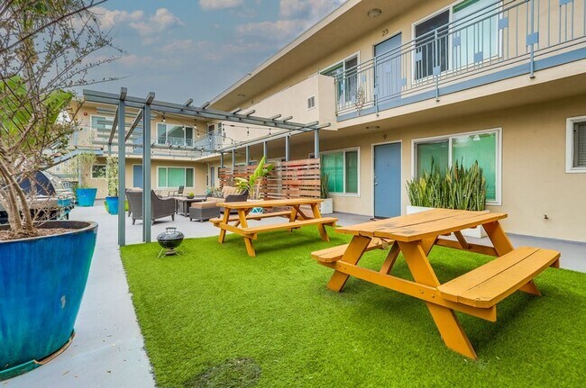 Interior Photo - 99th St Apts at Sofi