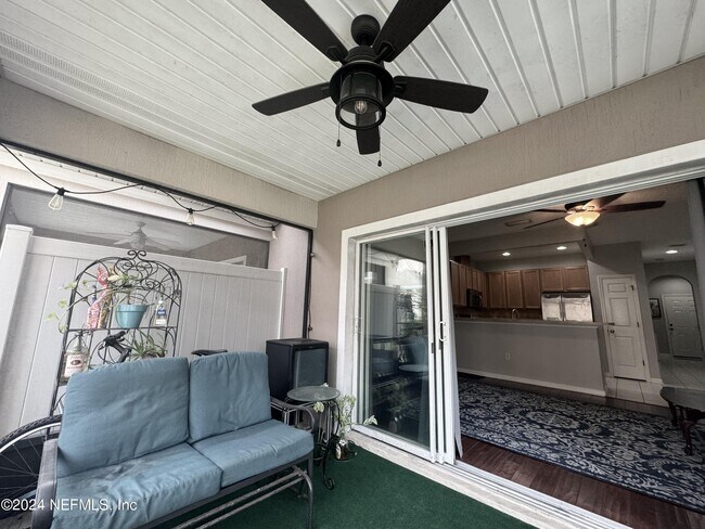 Building Photo - 13497 Sunstone St