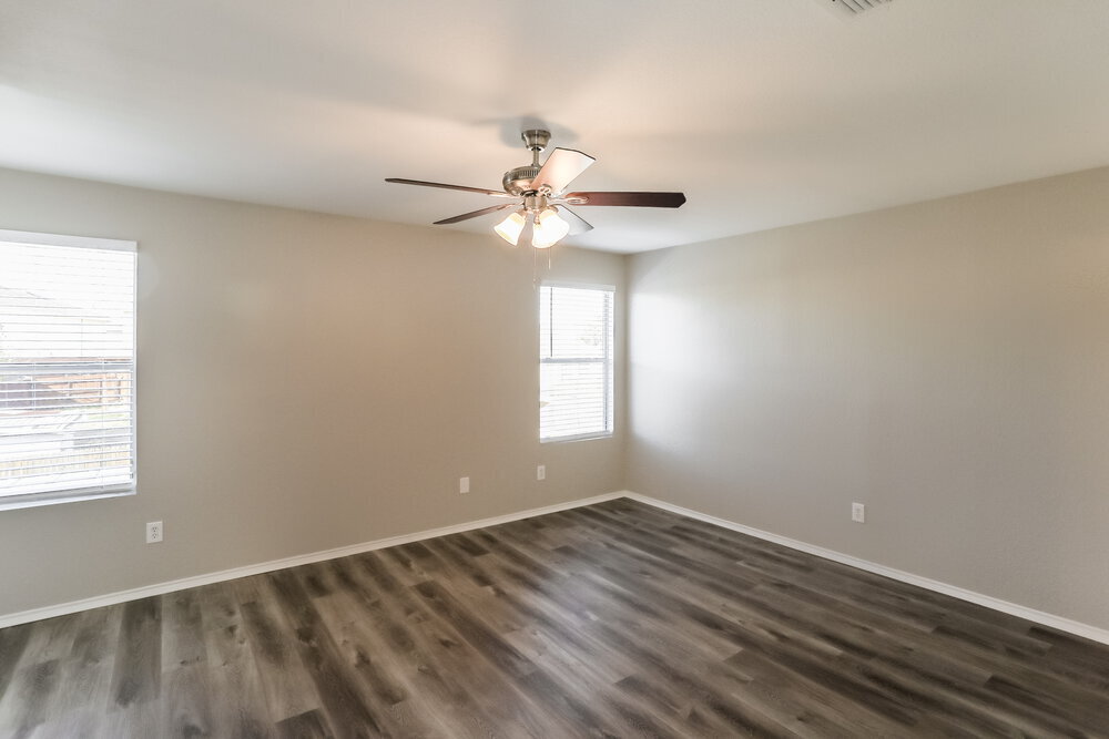 Building Photo - 6945 Meadow Way Ln