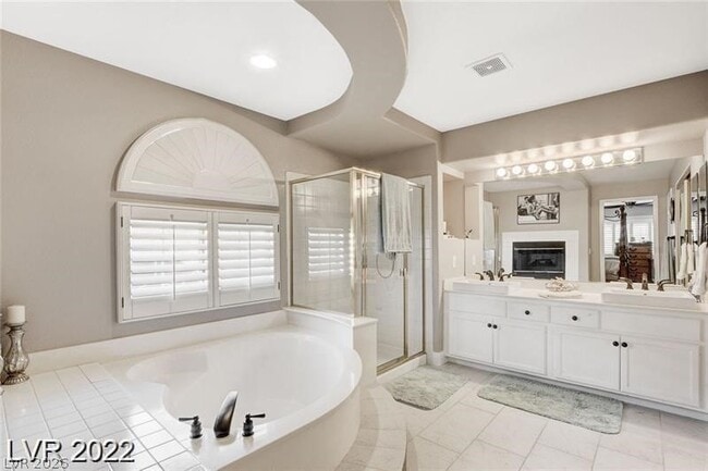 Building Photo - 7 Old Lake Cir