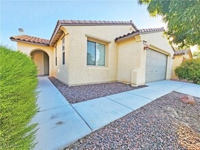 Building Photo - 5434 Cansano St