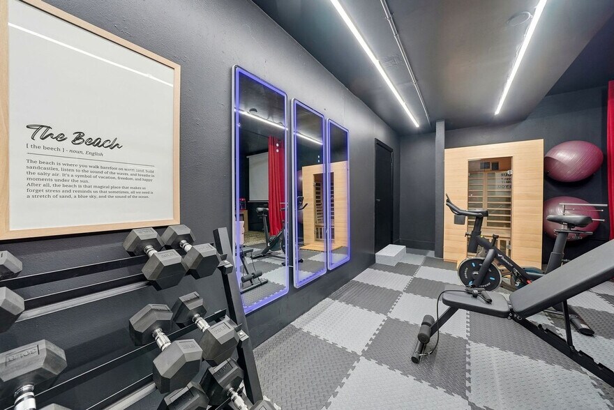 Building Photo - 14323 83rd Pl N