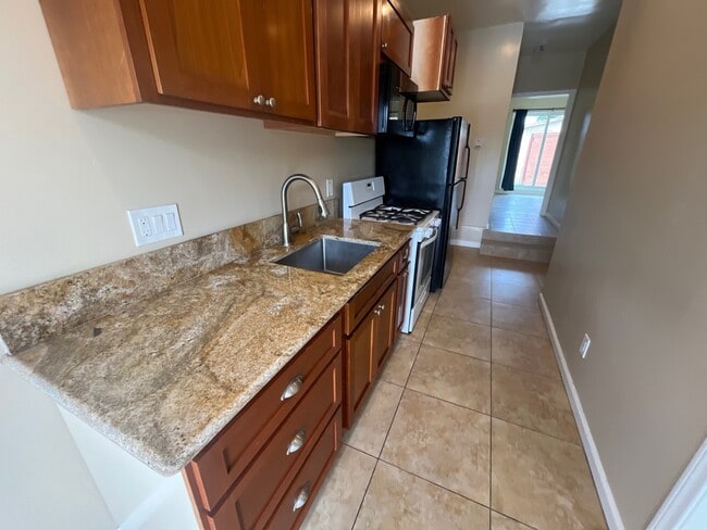 Building Photo - 5432 Mary Lane Dr