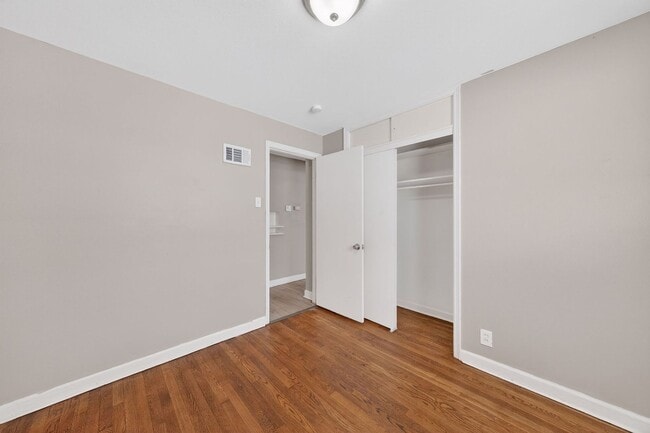 Building Photo - Now Accepting Section 8 – St. Louis, MO 3 bedroom /1 Bath Home in 63137