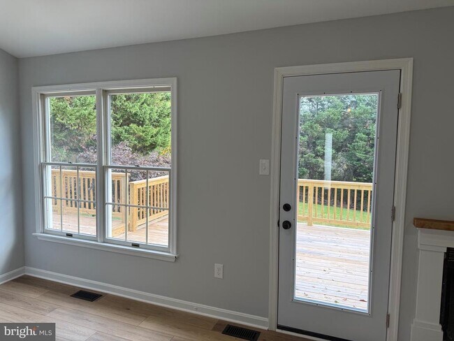 Building Photo - 445 Sawgrass Ct