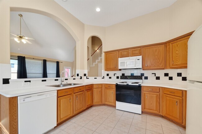 Building Photo - 910 Norfolk Dr