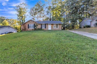 Building Photo - 8883 Homewood Dr