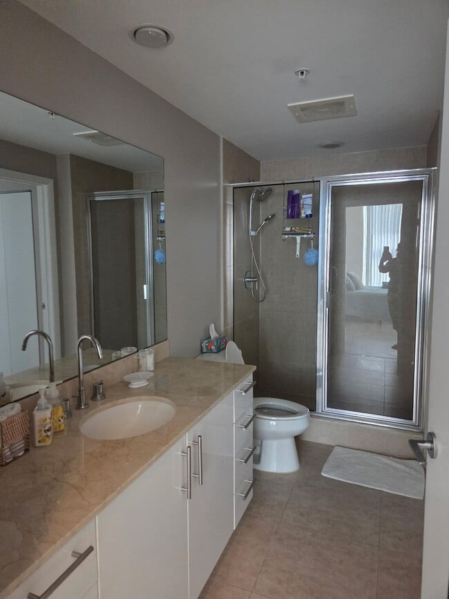 Building Photo - 550 Okeechobee Blvd