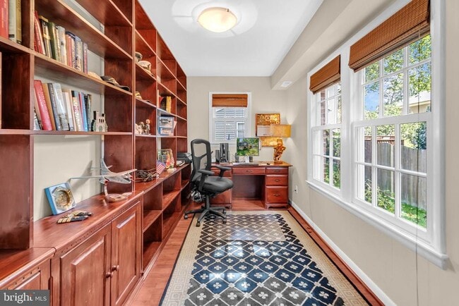 Building Photo - 2708 N Kensington St