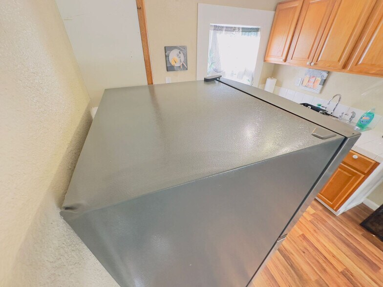 Building Photo - 2314 Bonar St