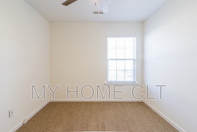 Building Photo - 18457 Streamline Ct