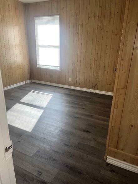 Building Photo - 2524 Loy Lake Rd