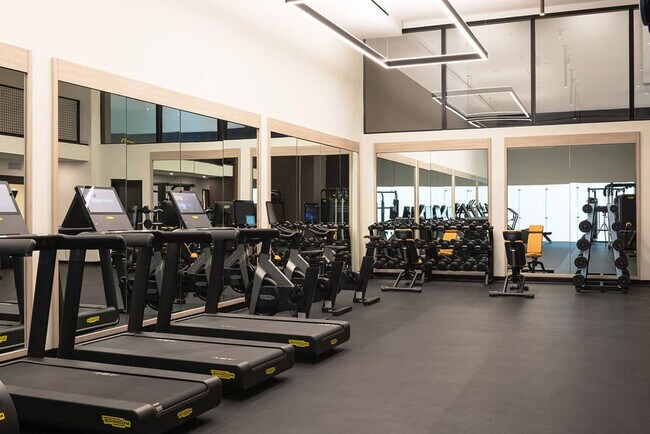 Building Photo - 225 N Miami Ave