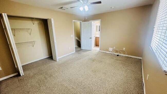 Building Photo - 5925 Manchester Way